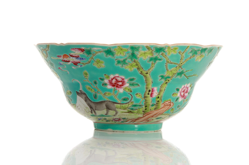 CHINESE FAMILLE ROSE PORCELAIN BOWL