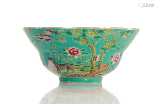 CHINESE FAMILLE ROSE PORCELAIN BOWL