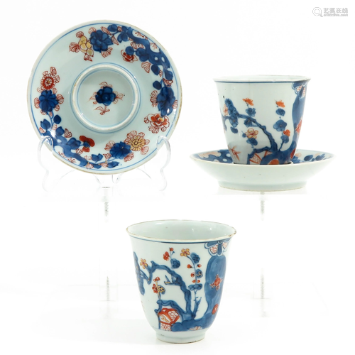 A Pair of Imari Cups and Saucers