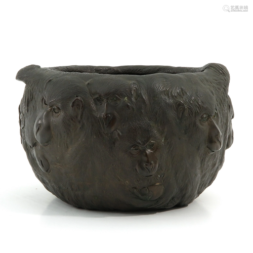 A Bronze Cache Pot