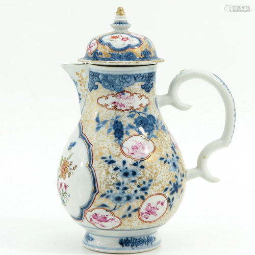 A Famille Rose Decor Coffee Pot