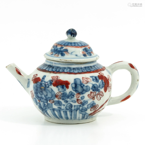 An Imari Decor Teapot