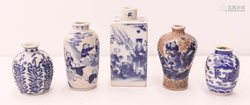 5pc Chinese Qing Blue and White Snuff Bottles