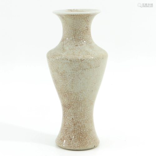 A Crackle Decor Vase