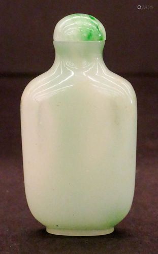 Chinese Qing Jade Imitation Snuff Bottle