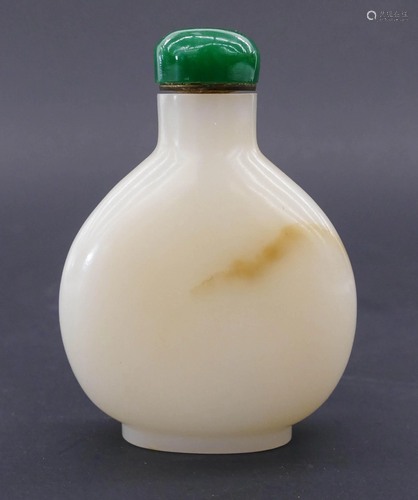 Chinese Qing Mutton Fat Jade Snuff Bottle