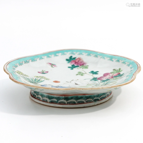 A Famille Rose Altar Dish