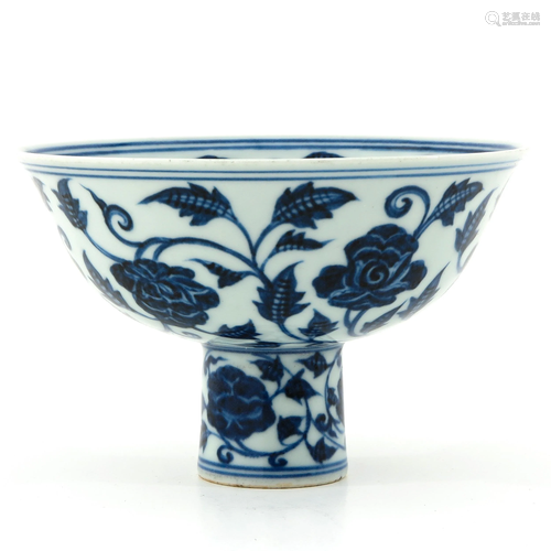 A Blue and White Stem Cup