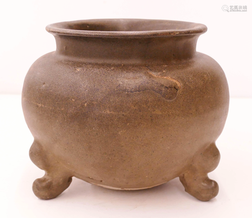 Chinese Song Cizhou Brown Tripod Jar