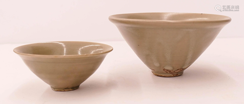 2pc Chinese Song Celadon Conical Bowls