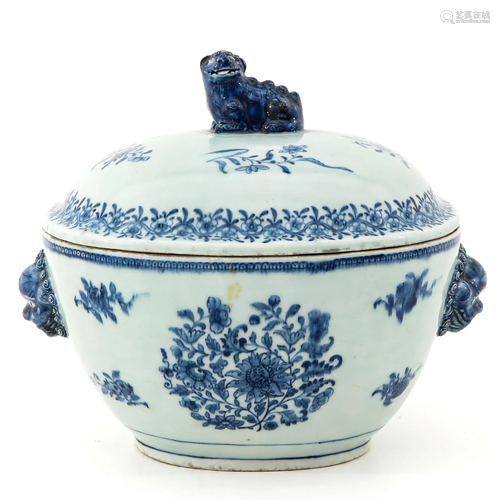 A Blue and White Tureen