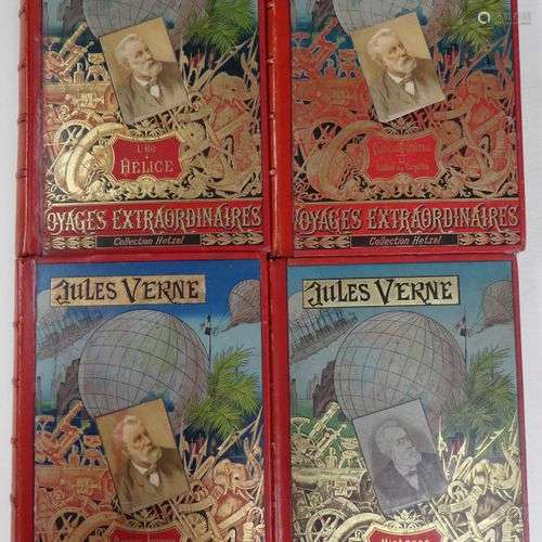 Jules VERNE. Quatre volumes des Voyages extraordinaires dont...