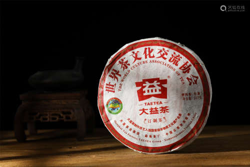 2011世界茶文化协会大益饼订制生茶