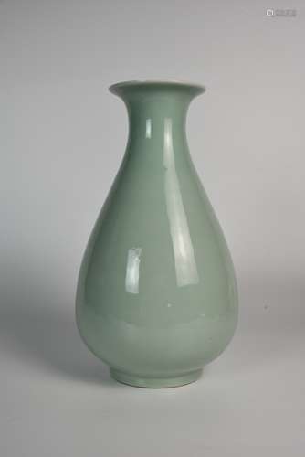 A Celadon Glazed Porcelain Vase, Zun