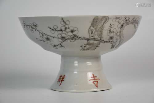 A Grisaille Painted Plum Blossom Stem Plate