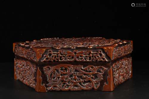 An Red Sandalwood Box with Cover