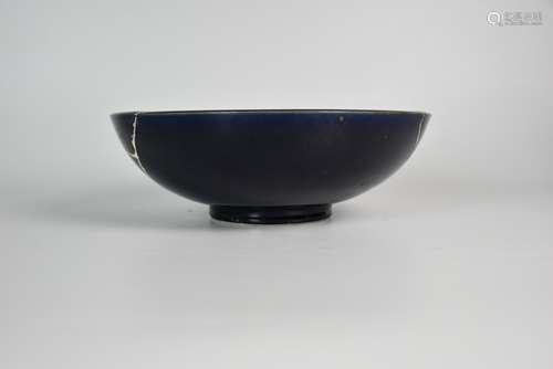 An Altar-Blue Glazed Dice Bowl