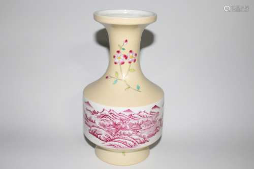 米黄釉胭脂红山水花卉纹赏瓶