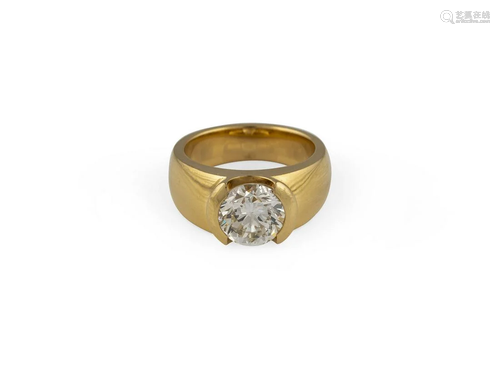 BRILLANT-SOLITAIRE-RING