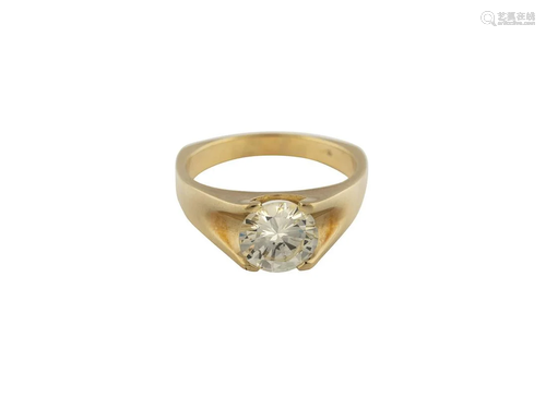 BRILLANT-SOLITAIRE-RING