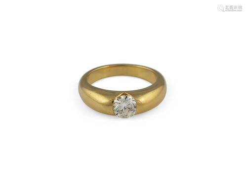 BRILLANT-SOLITAIRE-RING