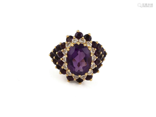 AMETHYST-RING MIT DIAMANTBESATZ