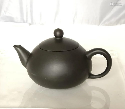 A Small Yixing Teapot by Taiwan Artist Cai Meizhu