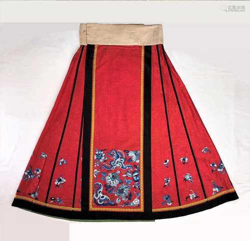 A Chinese Imperial Stitch Embroider Red Silk Skirt