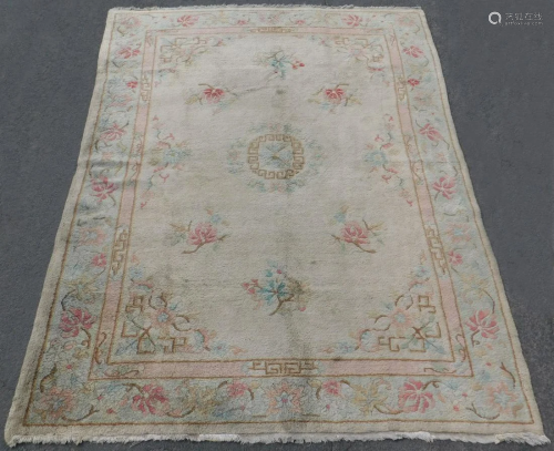 Art nouveau carpet with Mohair wool. Antique.