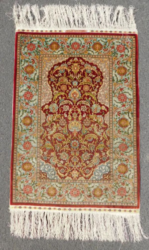 Hereke Silk Carpet Özipek.