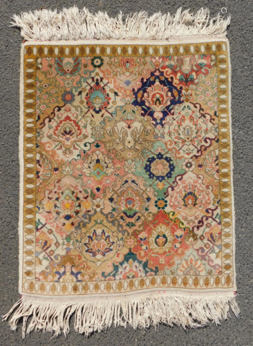 Tabriz Persian rug. Iran. Fine weave. Old.