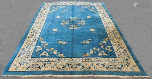 Beijing carpet. Continental quality. China. Antique.