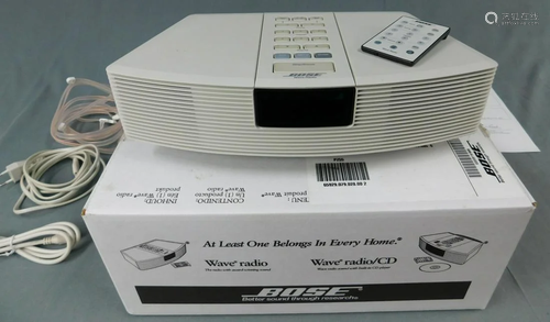 Bose Wave Radio (2004).