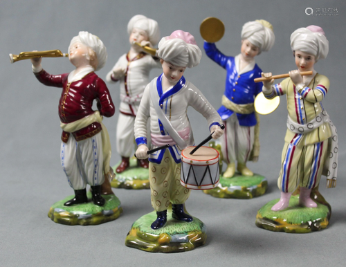 5 figures Höchst porcelain. From the Turkish Band.