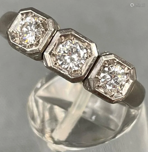 Diamond - ring. White gold marked 750. master mark?