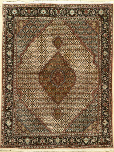 Old Tabriz, Persia, approx. 50 years, wool with silk