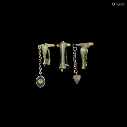 Roman Knee Brooch, Chain and Pendant Collection