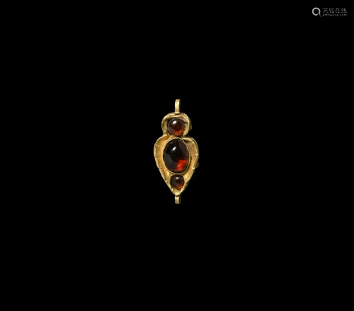 Roman Gold Teardrop Pendant