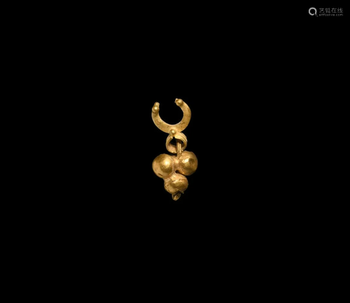 Roman Gold Pendant with Crescent Moon