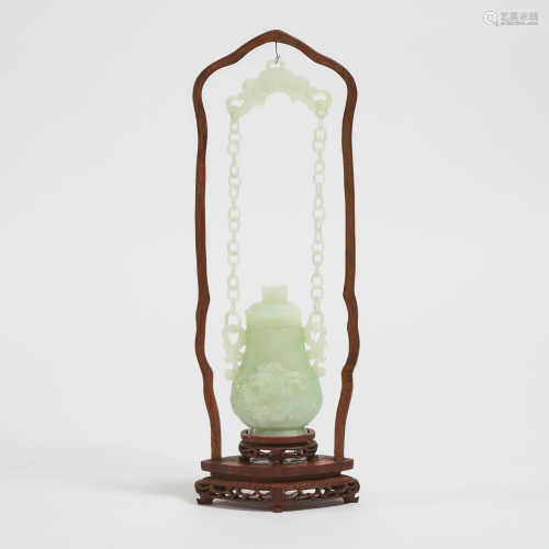 A Pale Celadon Hardstone Vase With Chain and Cover, Mid