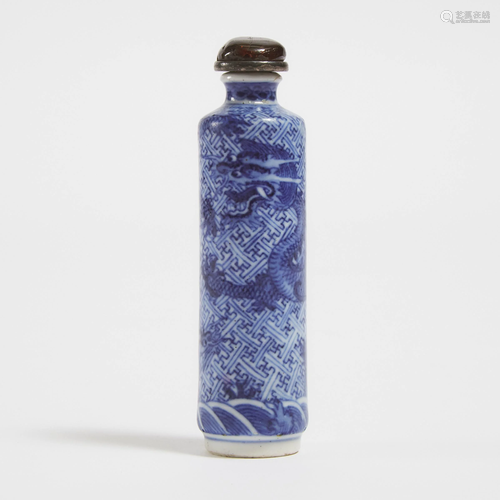 A Blue and White 'Dragons' Snuff Bottle, Yongzheng