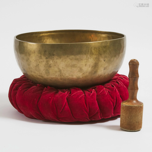 A Large Tibetan Metal Alloy Singing Bowl, 20th Century,