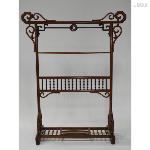 A Chinese Elmwood Rack, 中式榆木