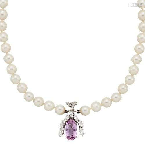 Un collier de topaze rose, diamant et perle de culture par G...