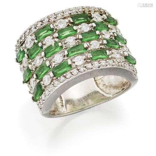 Bague en diamant et grenat tsavorite, de forme arrondie, ser...