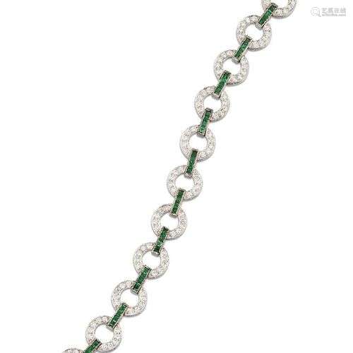 Bracelet en émeraudes et diamants, composé d'une série de bo...