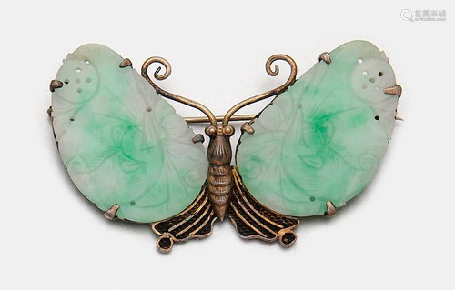 Filigranes Jugendstil-Collier und Jade-Brosche