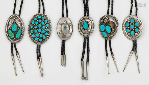 Konvolut von sechs Bolo Ties