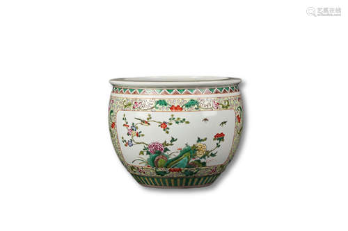 A Famille Rose Bird with Flower Pattern Porcelain Tank