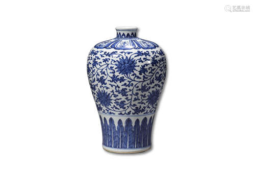 A Blue And White Flower Porcelain Plum Bottle